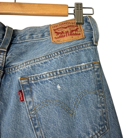 Levi’s Women 501 Button Fly Distressed Denim Jeans- Size 28 - Picture 5 of 8